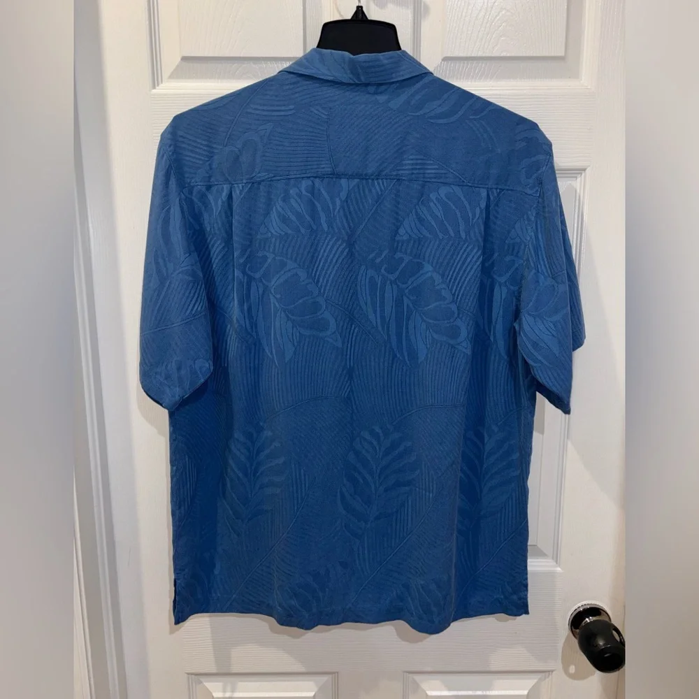 BEAUTIFUL Tommy BAHAMA Silk Shirt Sleeve Shirt SZ L - Picture 3 of 7